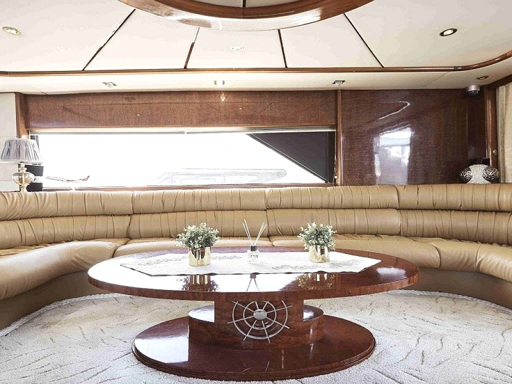 Vedo B Motoryat Kiralama 32 mt, 5 Kabin, 10 Kişi 