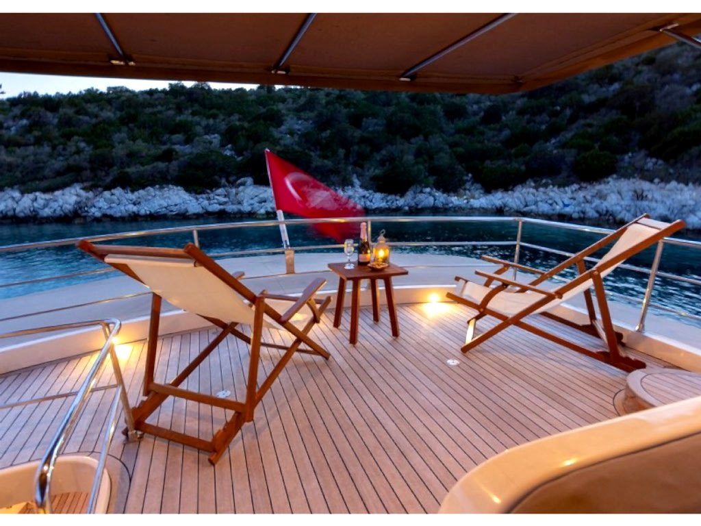 Cantieri Di Pisa Svety Sky Den Motoryat 27 mt,4 Kabin,8 Kişi 