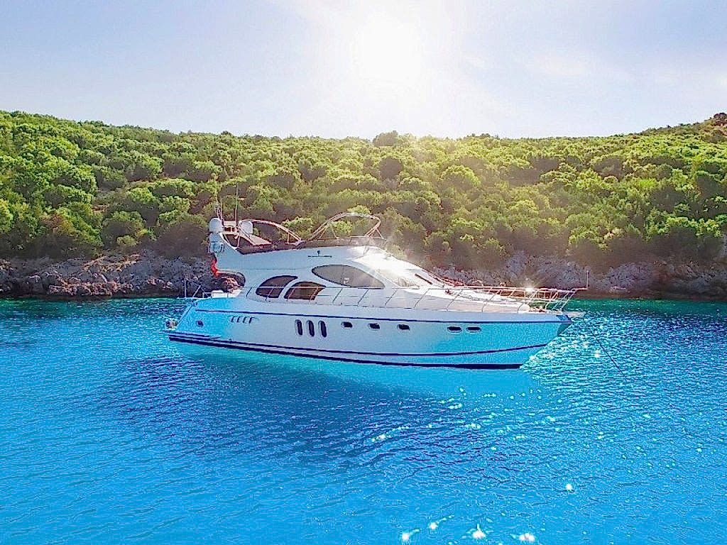 Zeynep Motoryat 22 m,6 Kişi