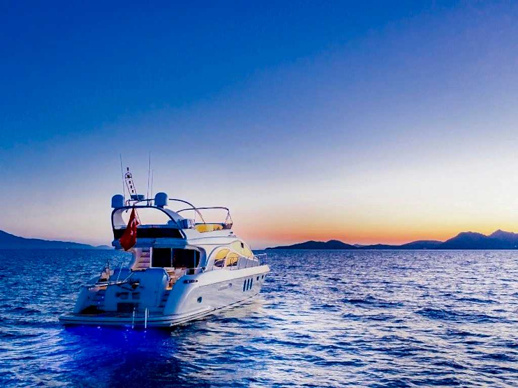 Zeynep Motoryat 22 m,6 Kişi