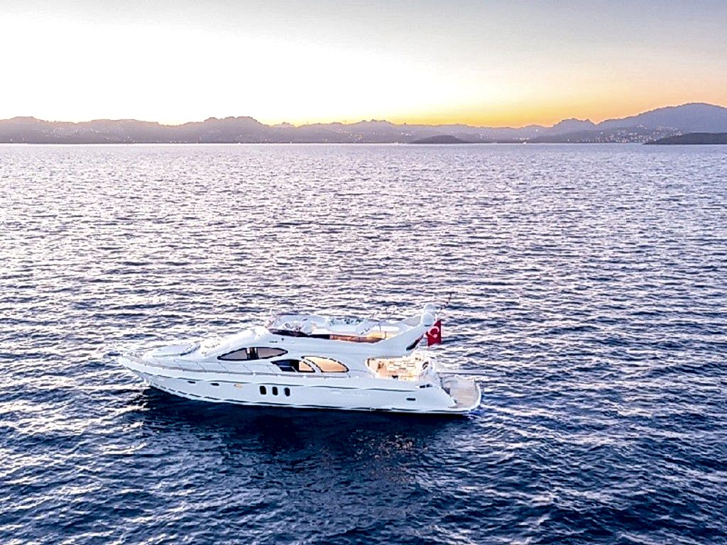 Zeynep Motoryat 22 m,6 Kişi