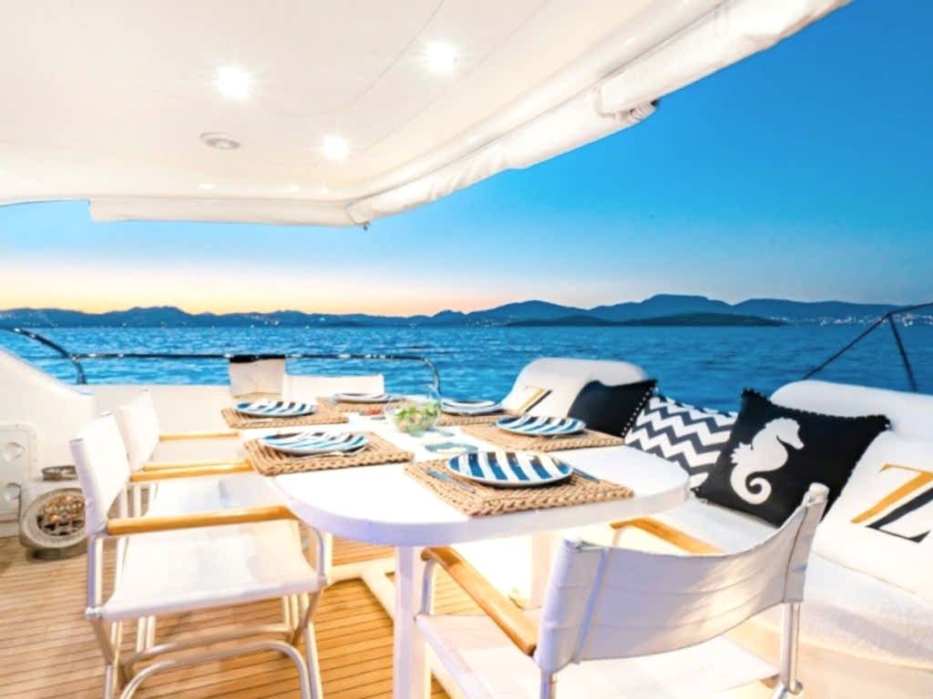 Zeynep Motoryat 22 m,6 Kişi