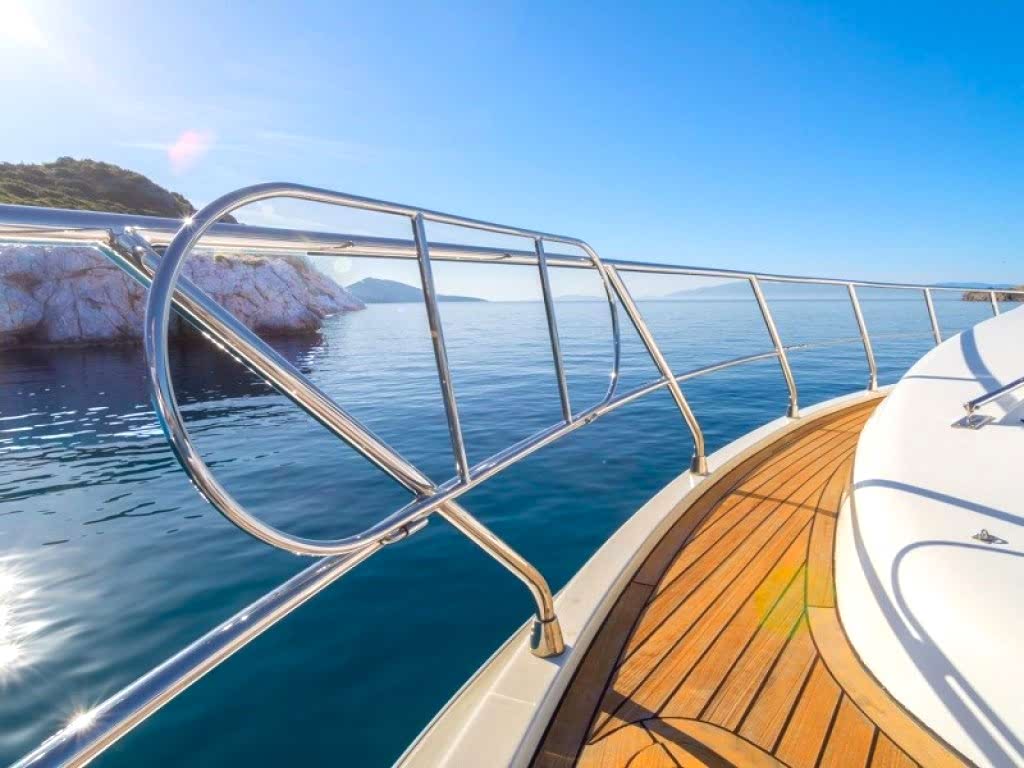 Zeynep Motoryat 22 m,6 Kişi