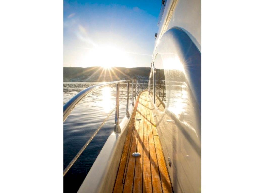 Zeynep Motoryat 22 m,6 Kişi