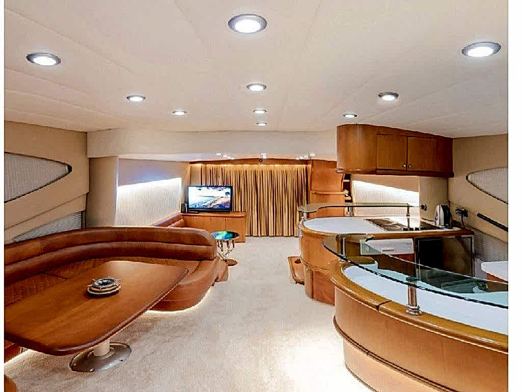 Zeynep Motoryat 22 m,6 Kişi