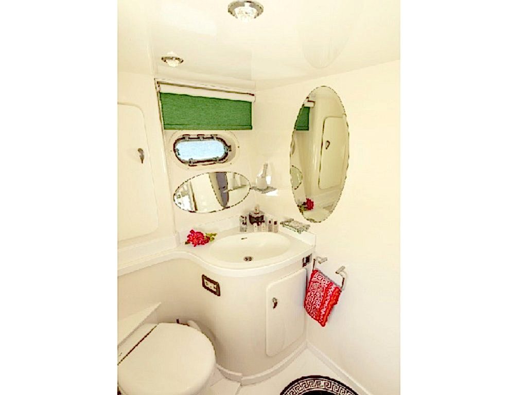 Zeynep Motoryat 22 m,6 Kişi