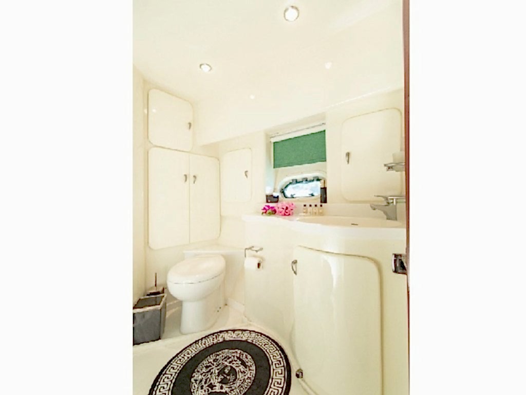 Zeynep Motoryat 22 m,6 Kişi