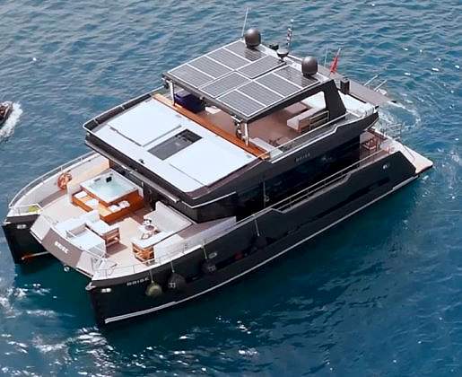 Brıse Motoryat Kiralama 24 mt, 3 Kabin, 50 Kişi 