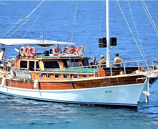 Kaptan Halil 16 m, 13 Kişi